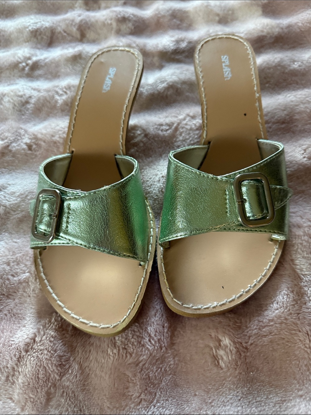 Splash Metallic Green Slide Sandals with Buckle